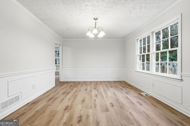 Building Photo - 2950 Flintrock Way