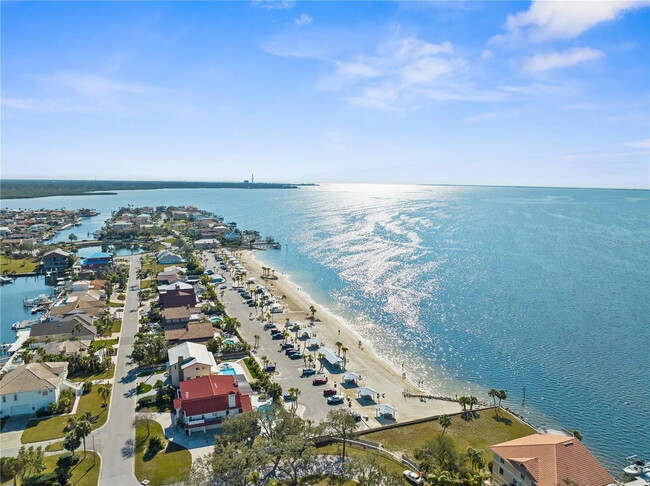 Building Photo - 6029 Bayway Ct