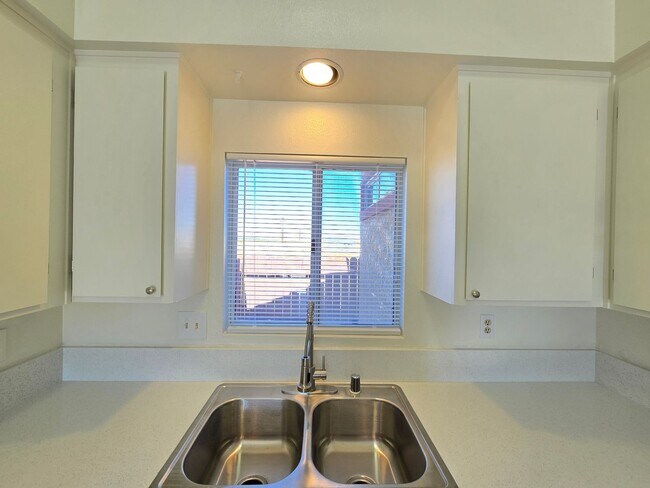 Building Photo - 21411 Hacienda Blvd