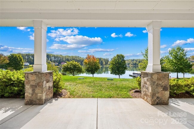 Building Photo - 124 Sisters Cove Ct