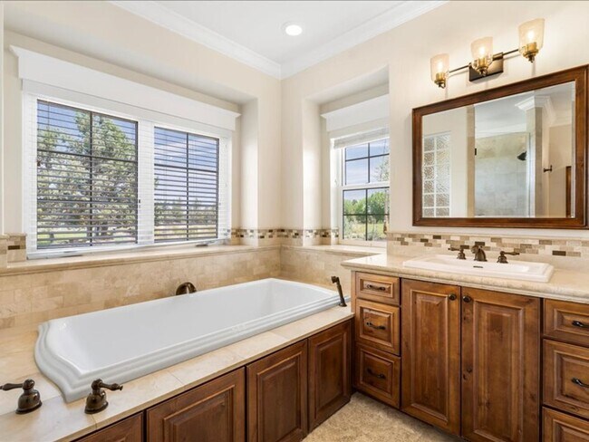 Building Photo - 4 Bedroom Tumalo Dream home on 3.21 Acres!