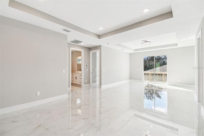 Building Photo - 145 N Orange Ave