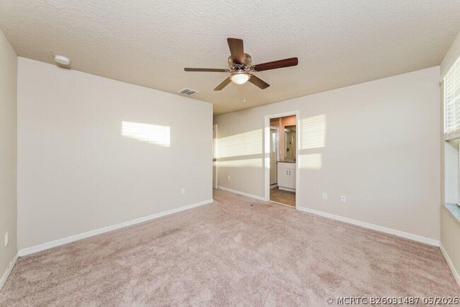 Building Photo - 4030 Hot Spgs Ave