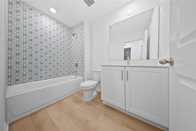 Building Photo - 17538 Northlake Grv Dr