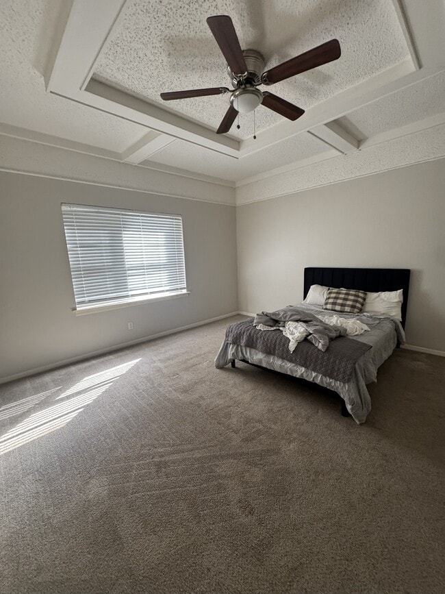 Primary Photo - 2723 Engle Ave