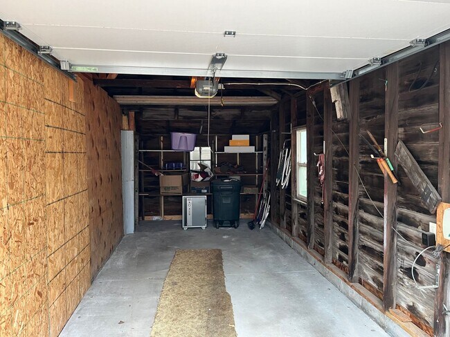 Building Photo - 2 bed 2 bath home in Hastings