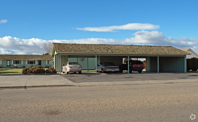 Building Photo - Butterfield Apartments