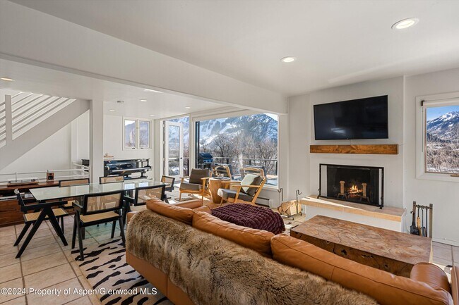 Building Photo - 182 Bennett Pl