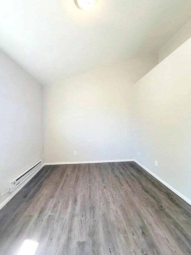 Building Photo - 1707 Oakshire Ln