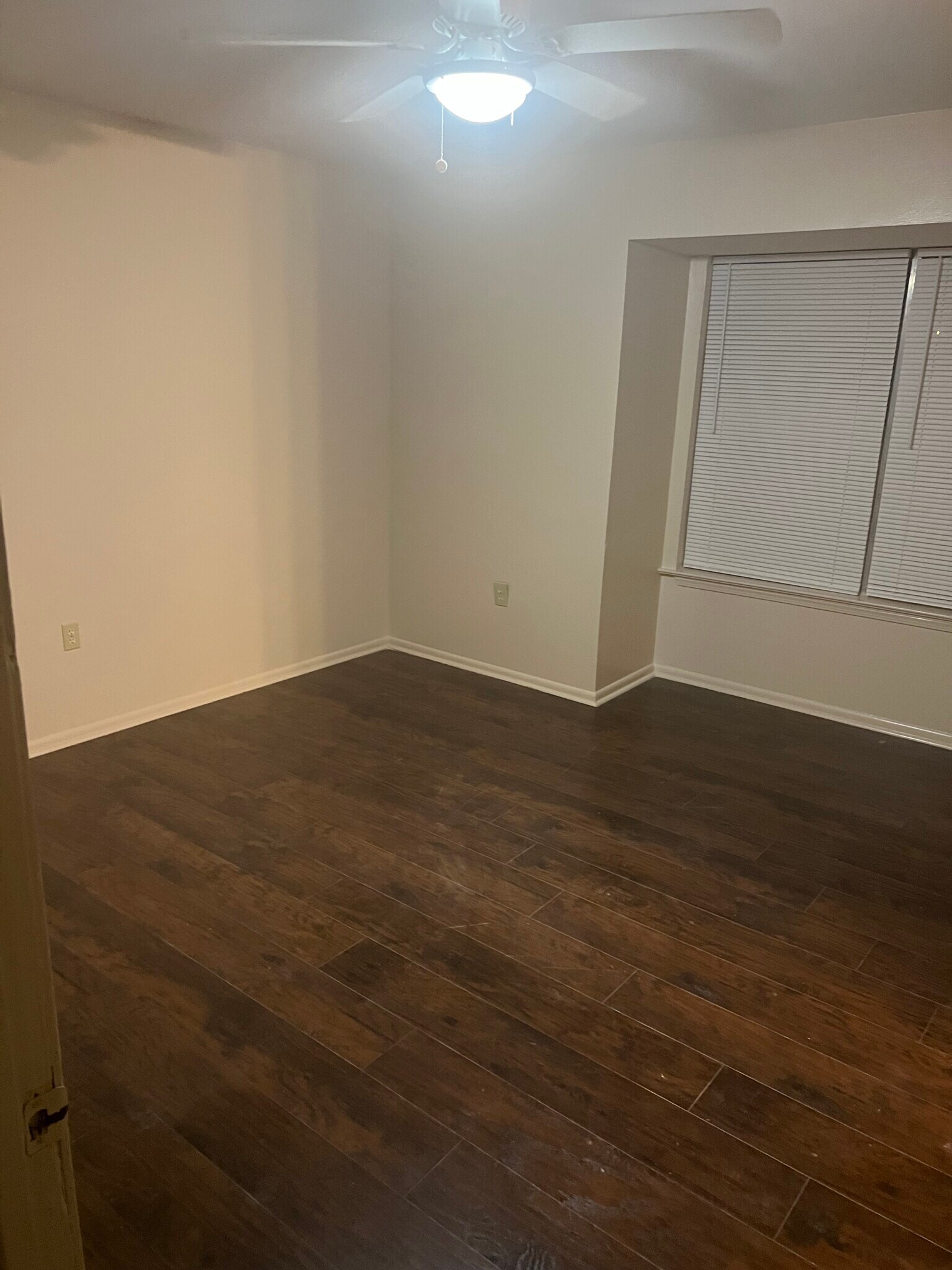 Building Photo - 1080 Buffet St