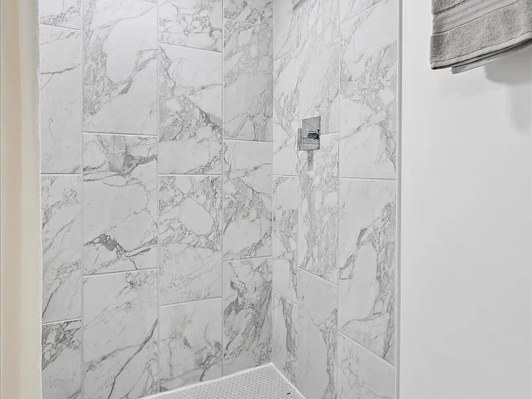 Building Photo - 5515 Hillen Rd