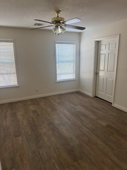 Building Photo - 473 Ali Way