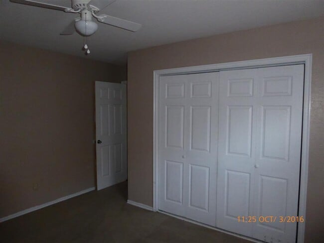 Building Photo - 4018 SW Mesquite Dr