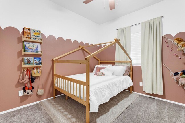 Building Photo - Stunning Single-Level Rental In The Highly Sought-After Anthem at Merrill Ranch!