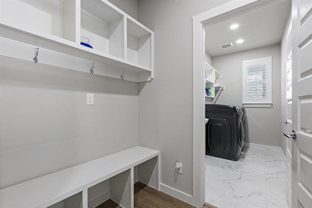 Building Photo - 2012 Edgewater St