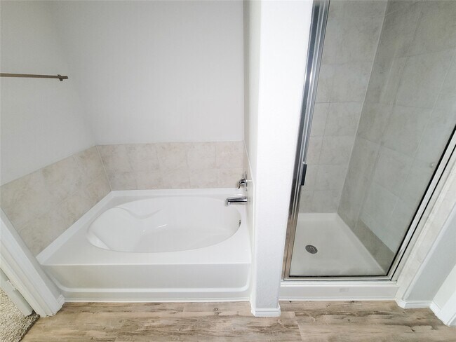 Building Photo - 21043 Iris Holly St