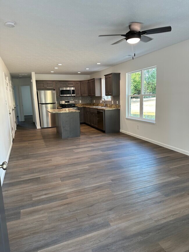 Building Photo - 5824 Norcroft Dr