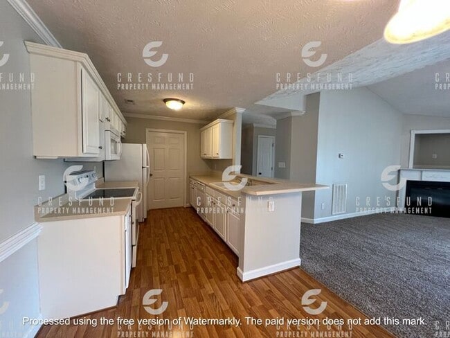 Building Photo - 2Bdrm 2Bath in Gated Community - Available Now!