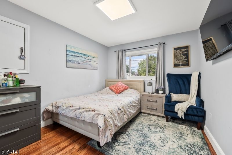 Building Photo - 231 Starmond Ave