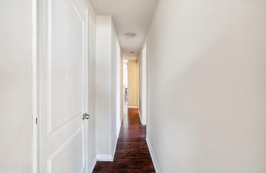 Primary Photo - 4036 Spring Garden St
