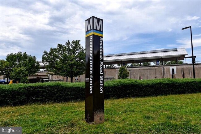 Building Photo - 1200 Braddock Pl