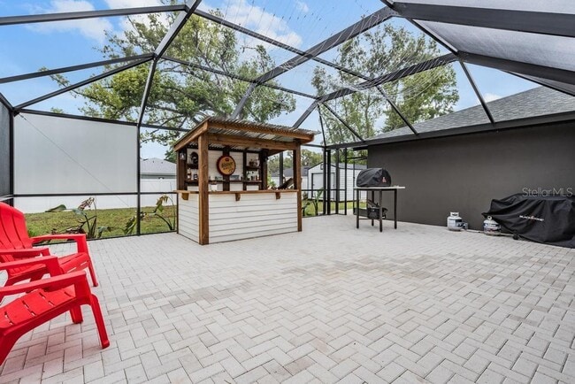 Building Photo - 106 1st Ave NE