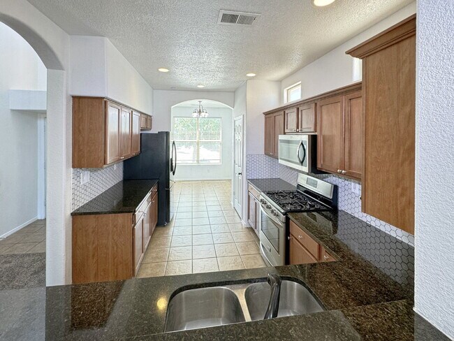 Building Photo - Stunning Cabezon Area Home!