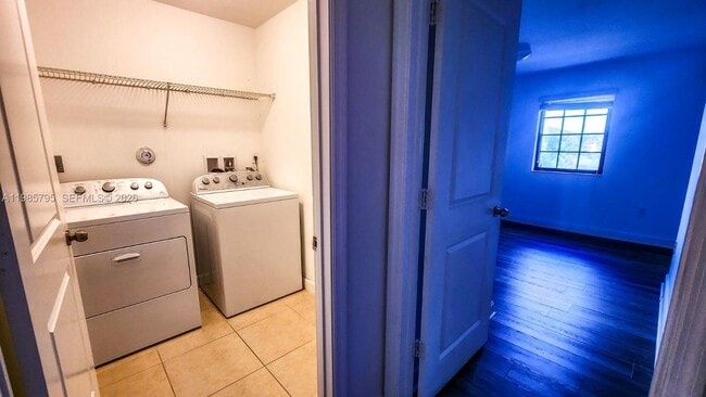 Building Photo - 470 NE 194th Terrace