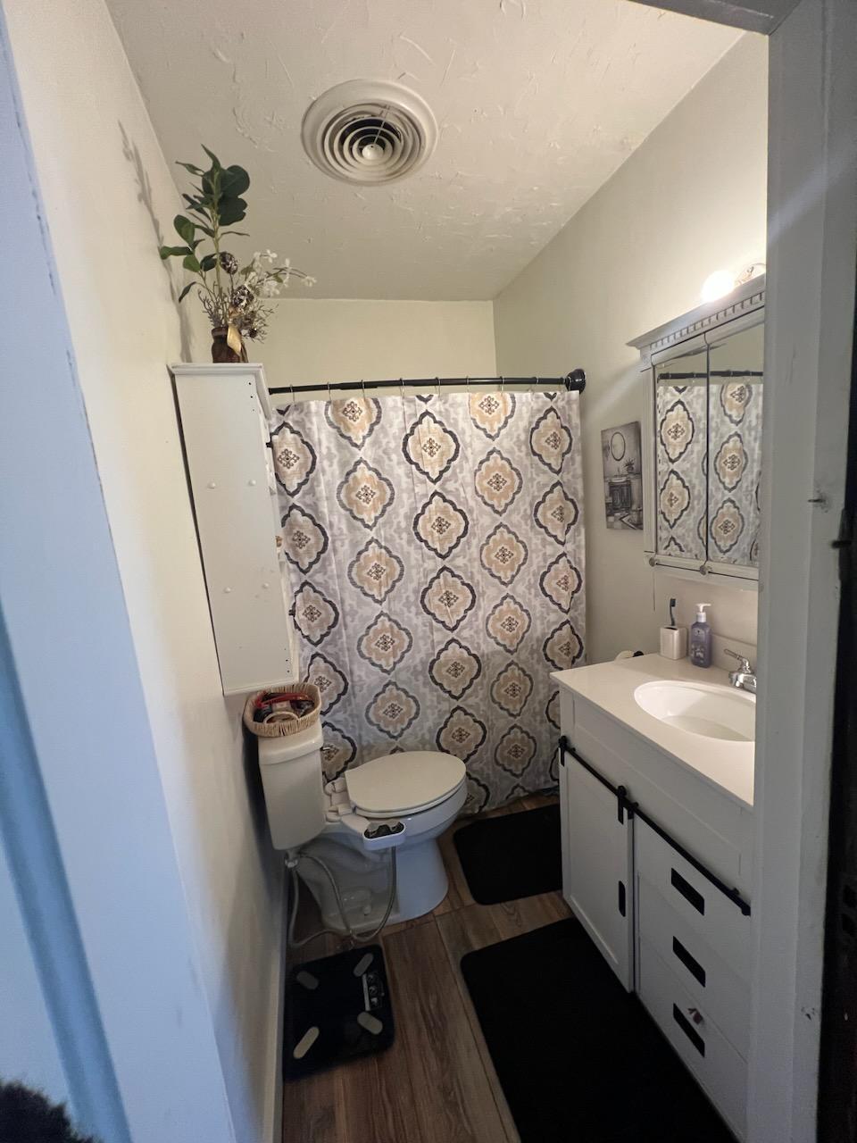 bathroom - 3540 OH-59