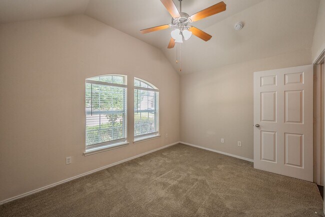 Building Photo - excellent single story home in Willow Park