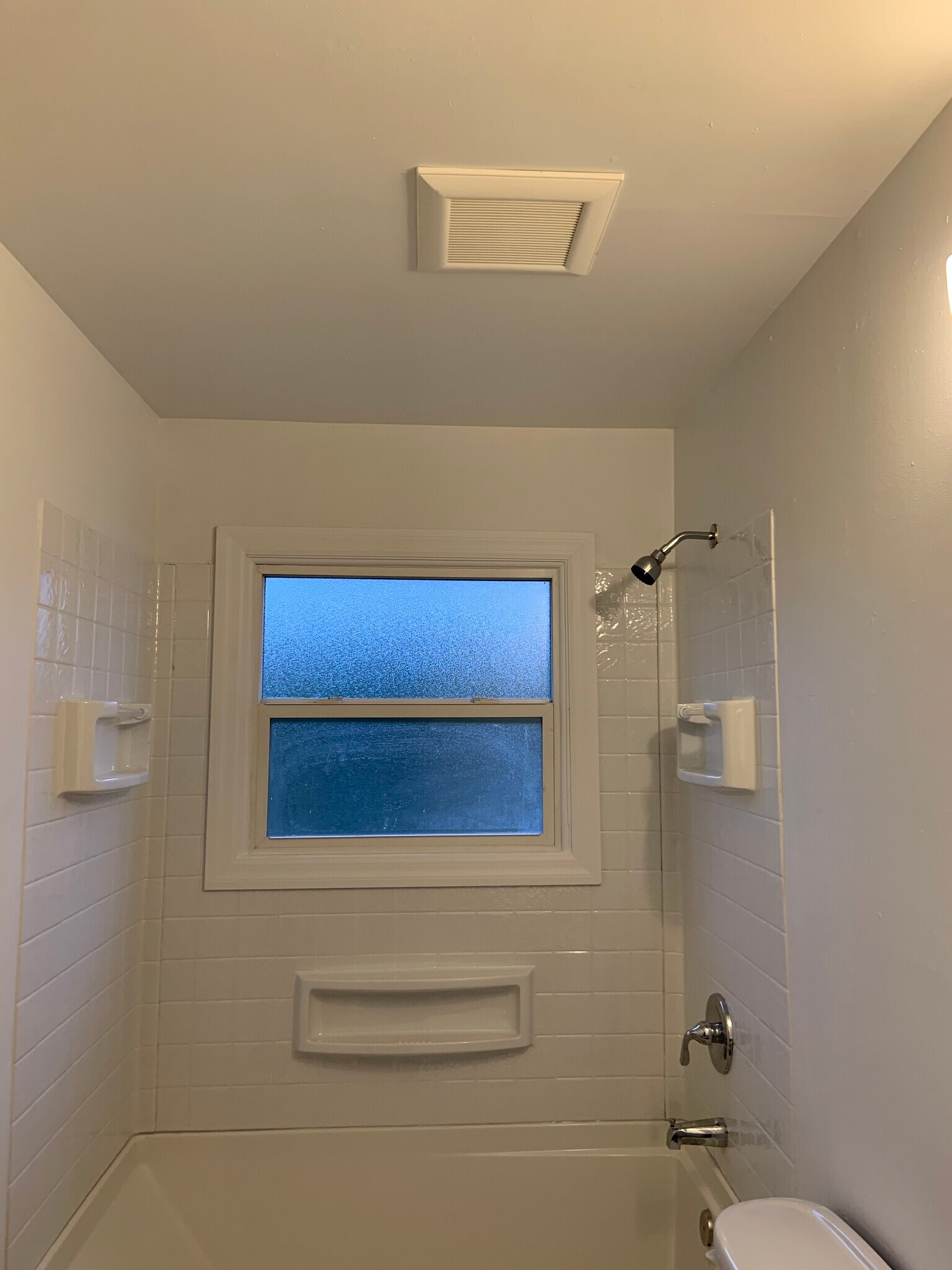 Building Photo - 8608 SE Bybee Blvd