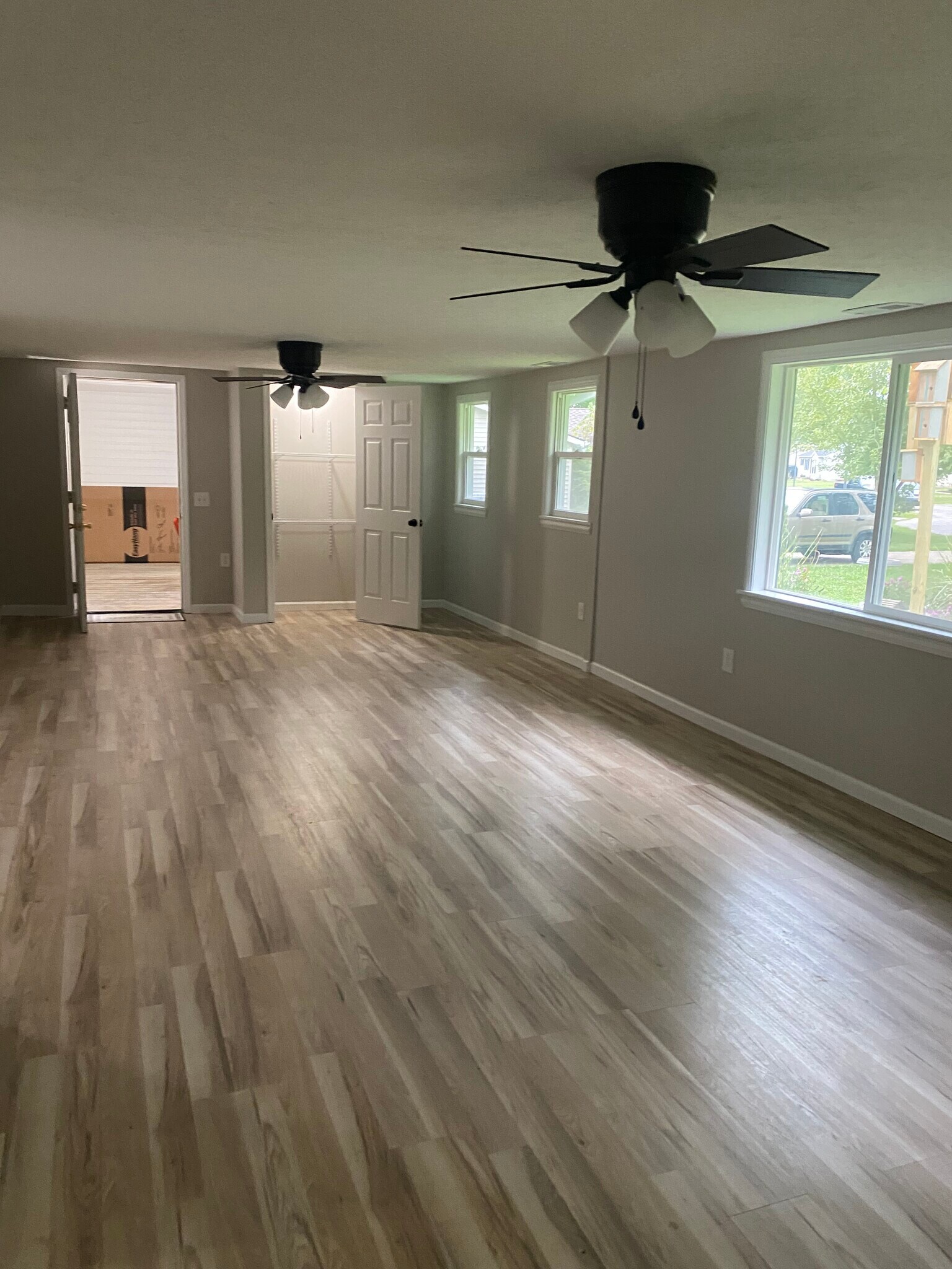 Building Photo - 403 Palomino Ct