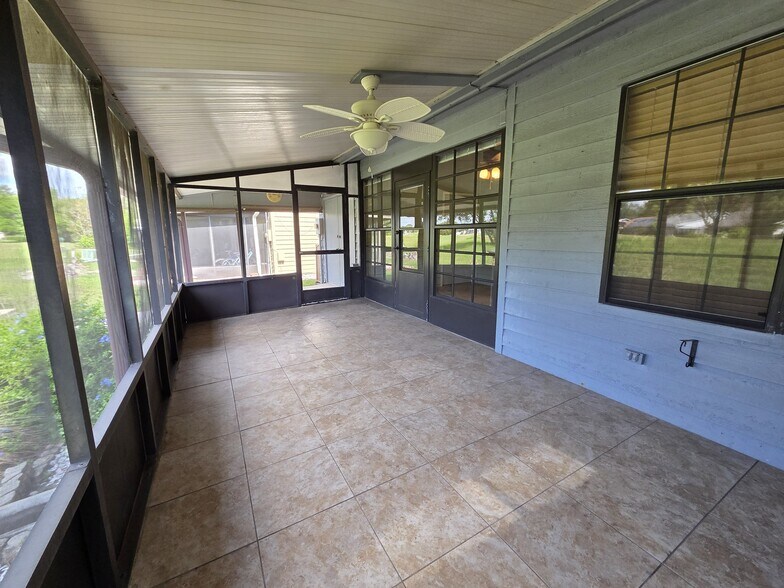 Building Photo - 35120 Whispering Oaks Blvd