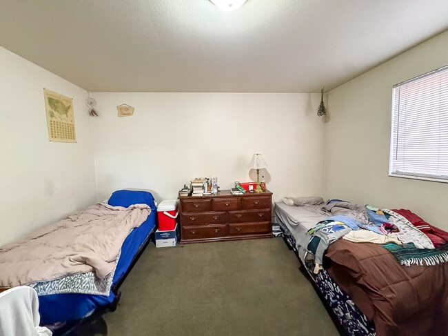 Building Photo - 243 E 400 N