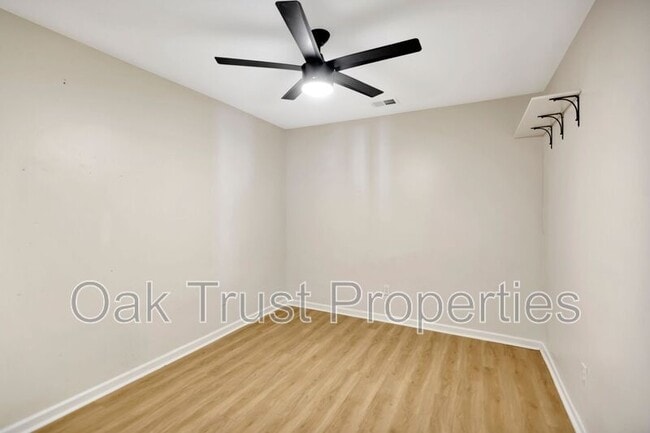 Building Photo - 8335 Weyhill Ct