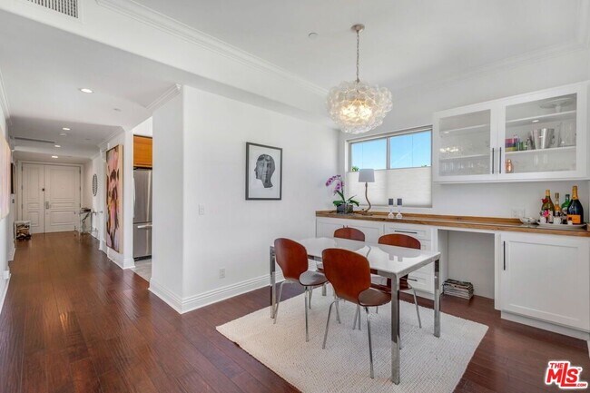 Building Photo - 1316 Amherst Ave