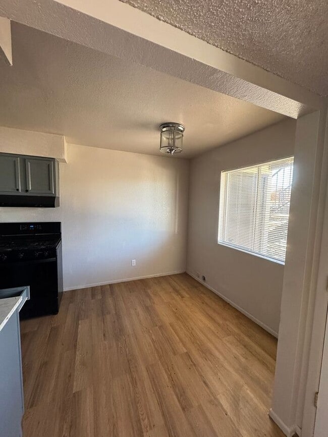 Building Photo - 217 W Jacinto St