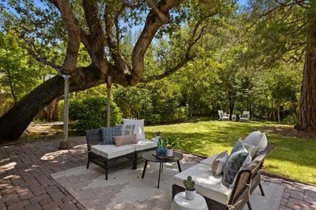 Building Photo - Charming 3bd/3bth Mid Century Home in Lark...