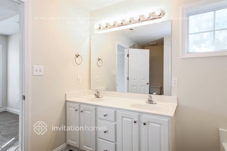 Building Photo - 1616 Battle Ln