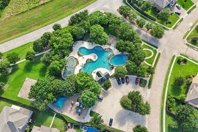 Building Photo - Hidden Gem in Plano’s Trails of Glenwood