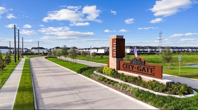 Building Photo - 2908 Crown Gate Dr