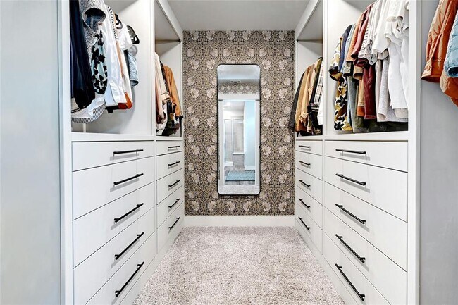 Building Photo - 7317 Travertine Spring Dr