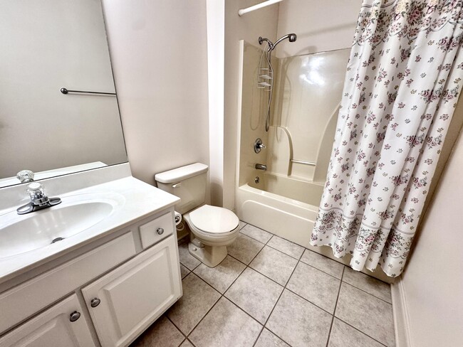 Building Photo - 88 St Annes Ct