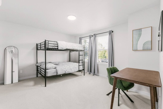 Building Photo - 3202 NW Division St