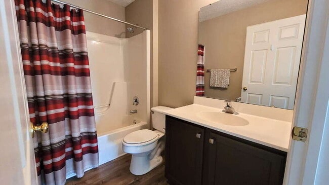 Building Photo - 34835 Cambridge Dr