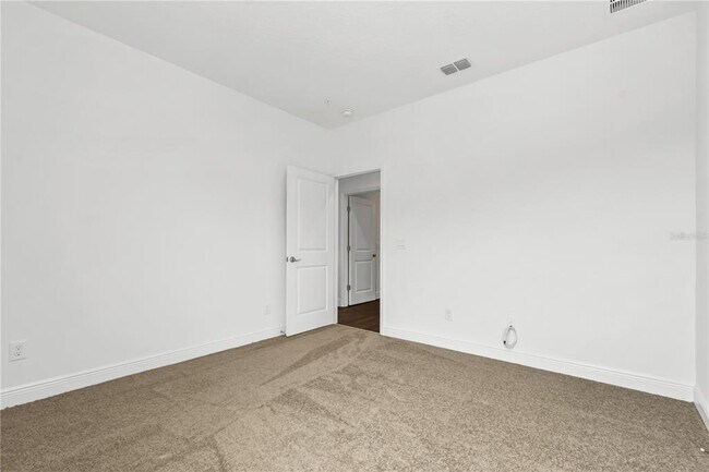 Building Photo - 14259 Kellogg Ave
