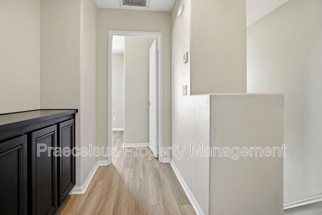 Building Photo - 2151 Cherry Blossom Ct