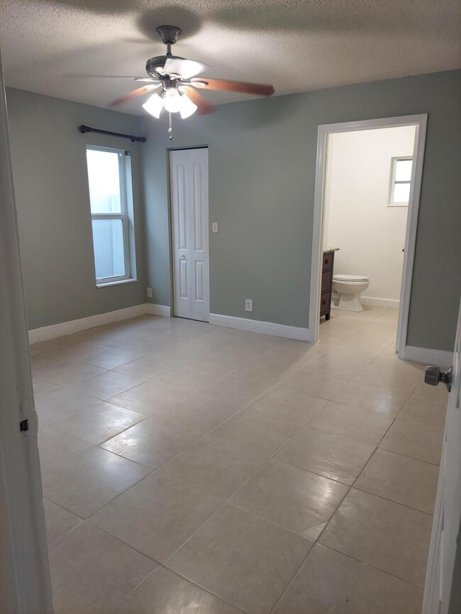 Building Photo - 5419 Blueberry Hill Ave