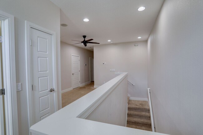 Building Photo - 510 Captiva Dr
