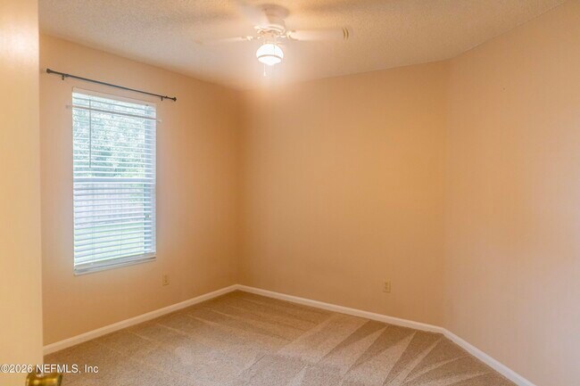 Building Photo - 3844 English Colony Dr N